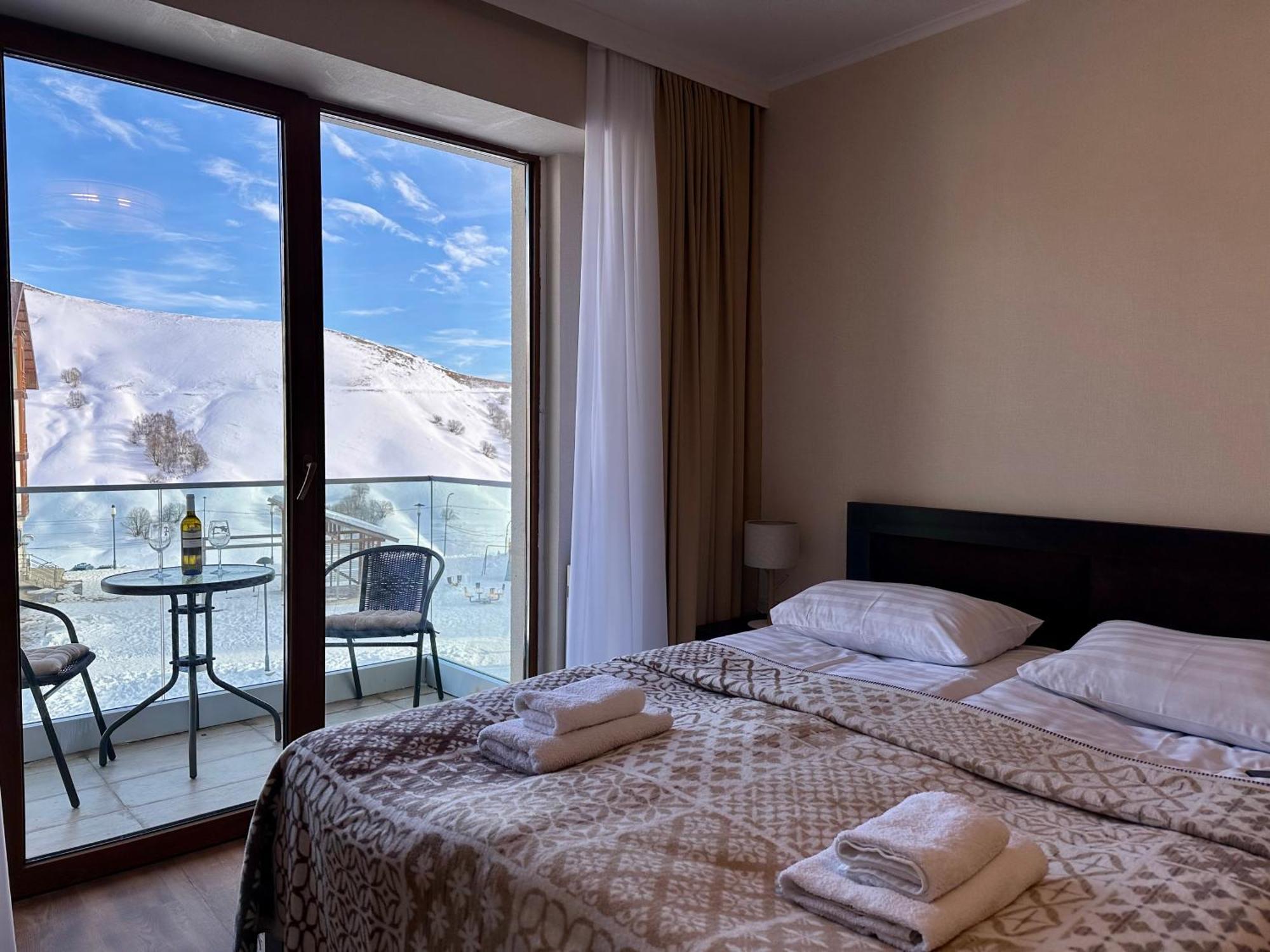 New Gudauri Alpen Apartments ภายนอก รูปภาพ