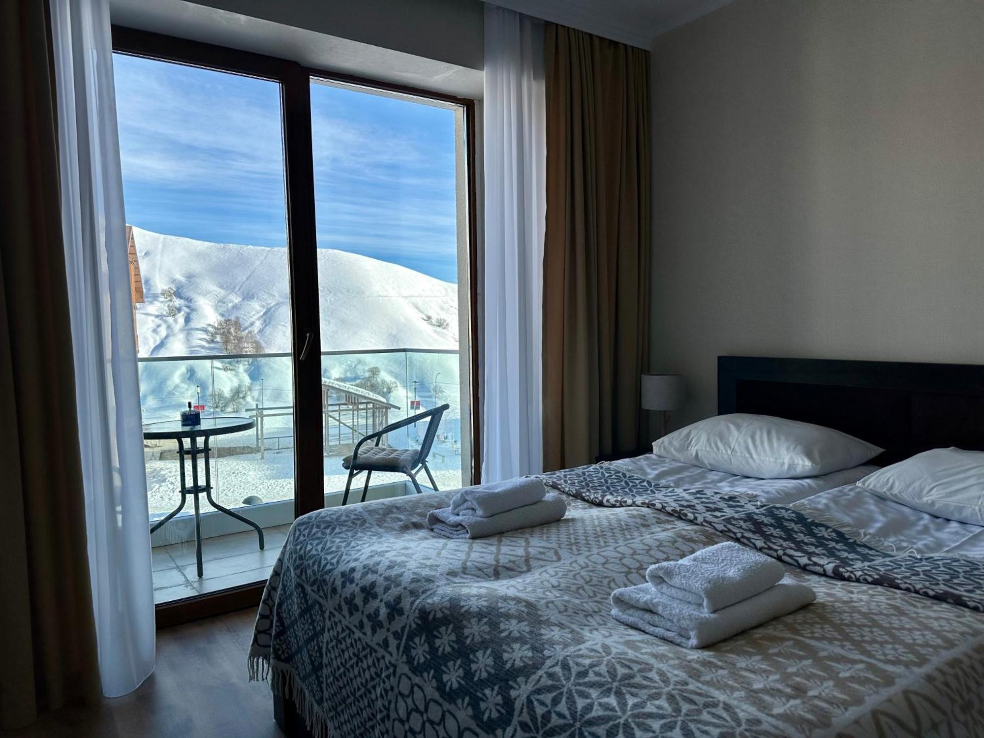 New Gudauri Alpen Apartments ภายนอก รูปภาพ